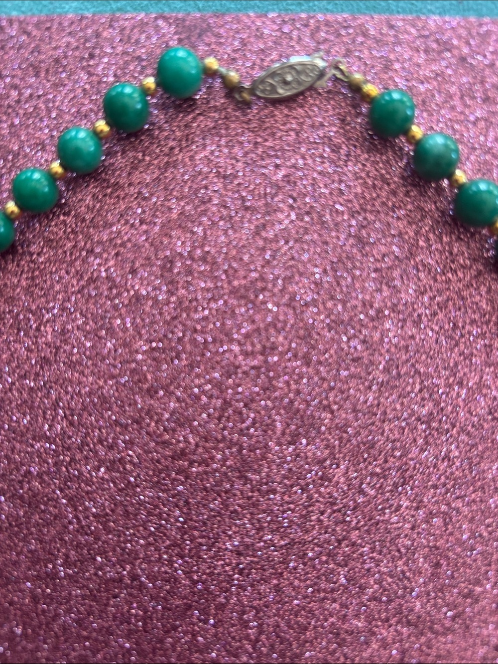 Vintage Green Jade & gold Necklace and Bracelet Set - Picture 3 of 6